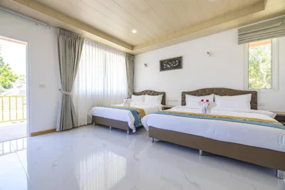 Deluxe Queen Room with Two Queen Beds — Tongtong Garden Holiday Hotel普吉岛通通花园酒店